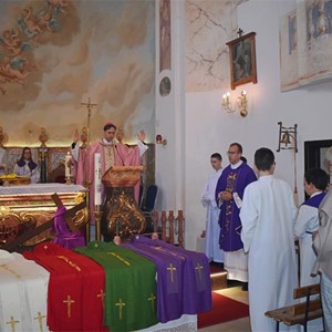 Biskup Kovač blagoslovio zvona župne crkve i novo misno ruho u župi Savski Nart